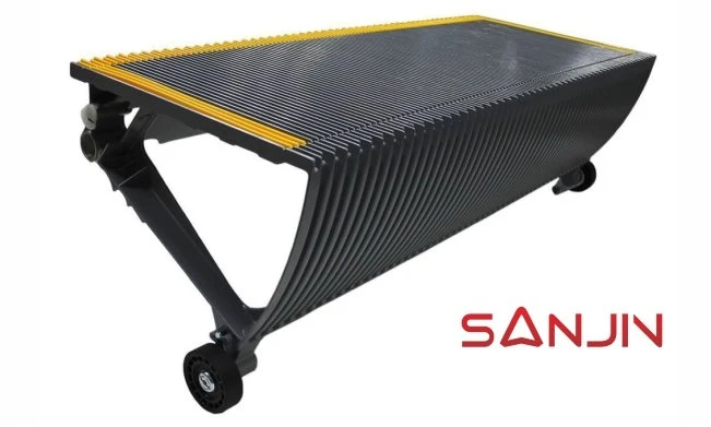KONE stainless steel escalator step KONE stainless steel escalator step